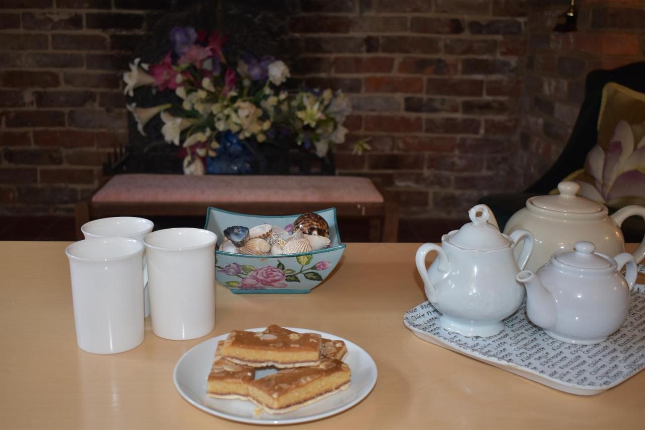 Whitefriars, Rye - Central Location With Parking For 3 Cars - Large Family Home Buitenkant foto